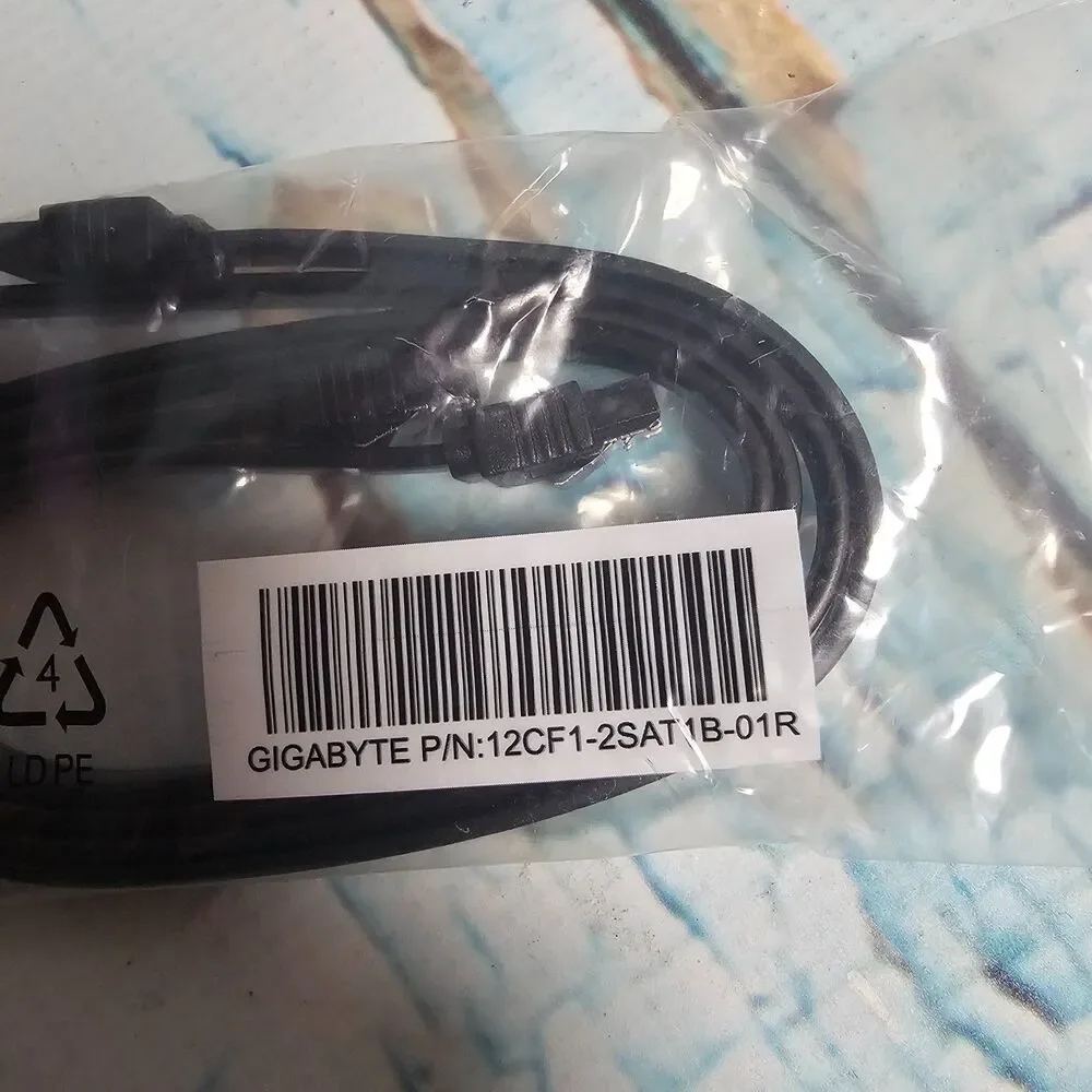 Gigabyte sata III 6Gb/s data cable right angle to straight ssd hdd motherboard